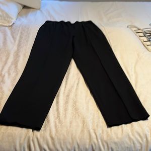 Cos 100% wool crepe pull on drapery pant. Black. NWT. Retail $125 Size 12